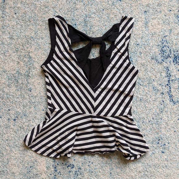 Monteau Peplum black and white strip top - Picture 2 of 3